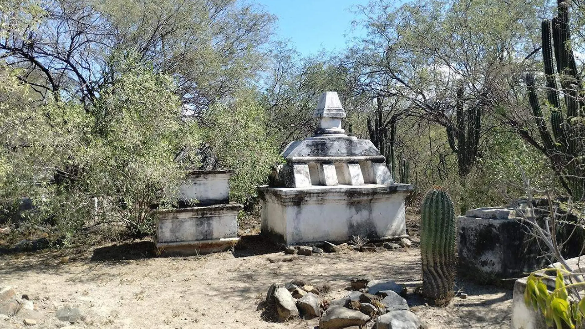 Tumbas chinas el rosario la paz 1